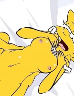 Video Lisa Simpsons giving pussy in the family bed