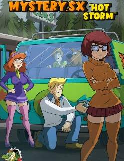 Bir yigit ruscha ikki qizni yaladi.